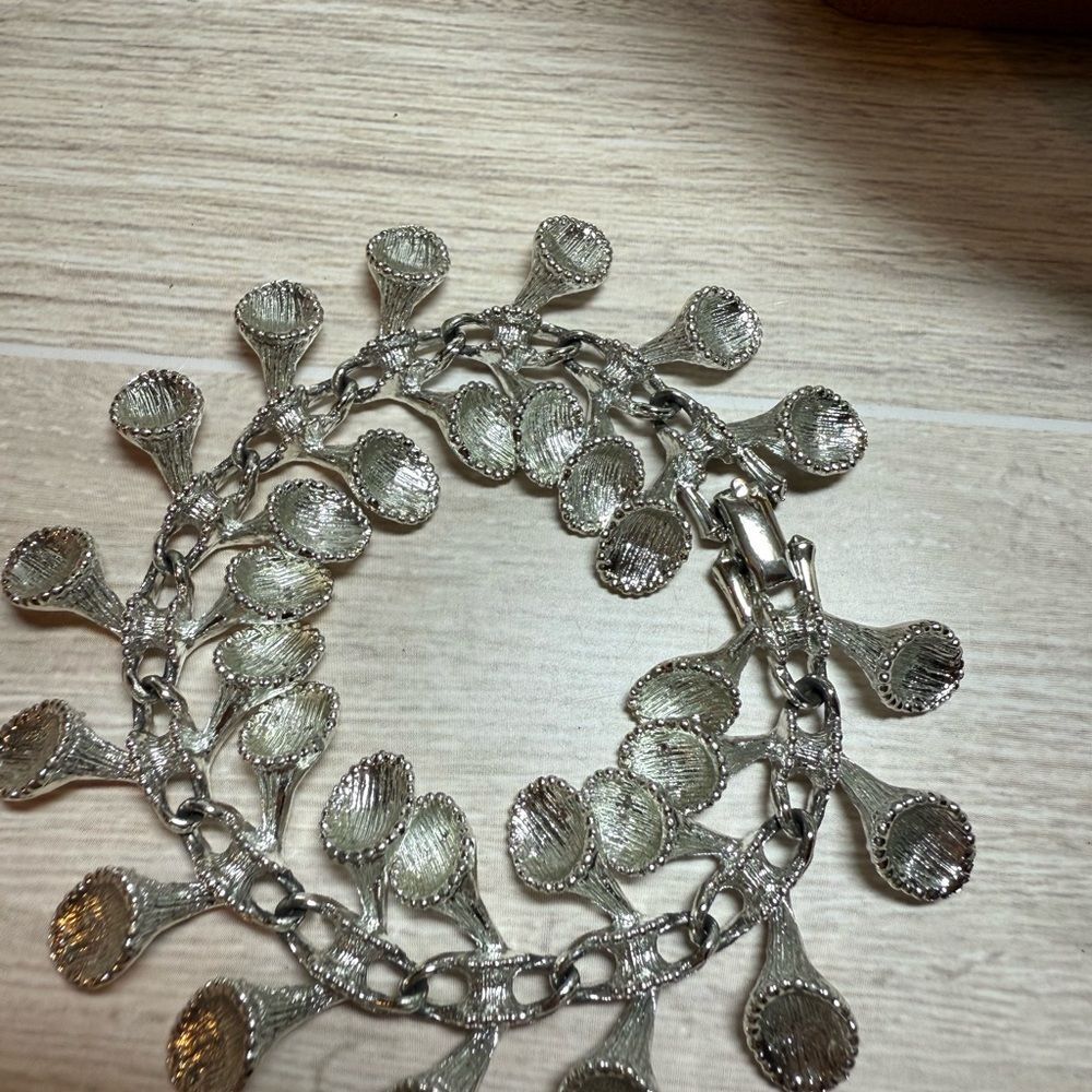 Heavy Silver-Tone Trumpet Drop Necklace & Matching Collar Set Non-Magnetic - Picture 9 of 10
